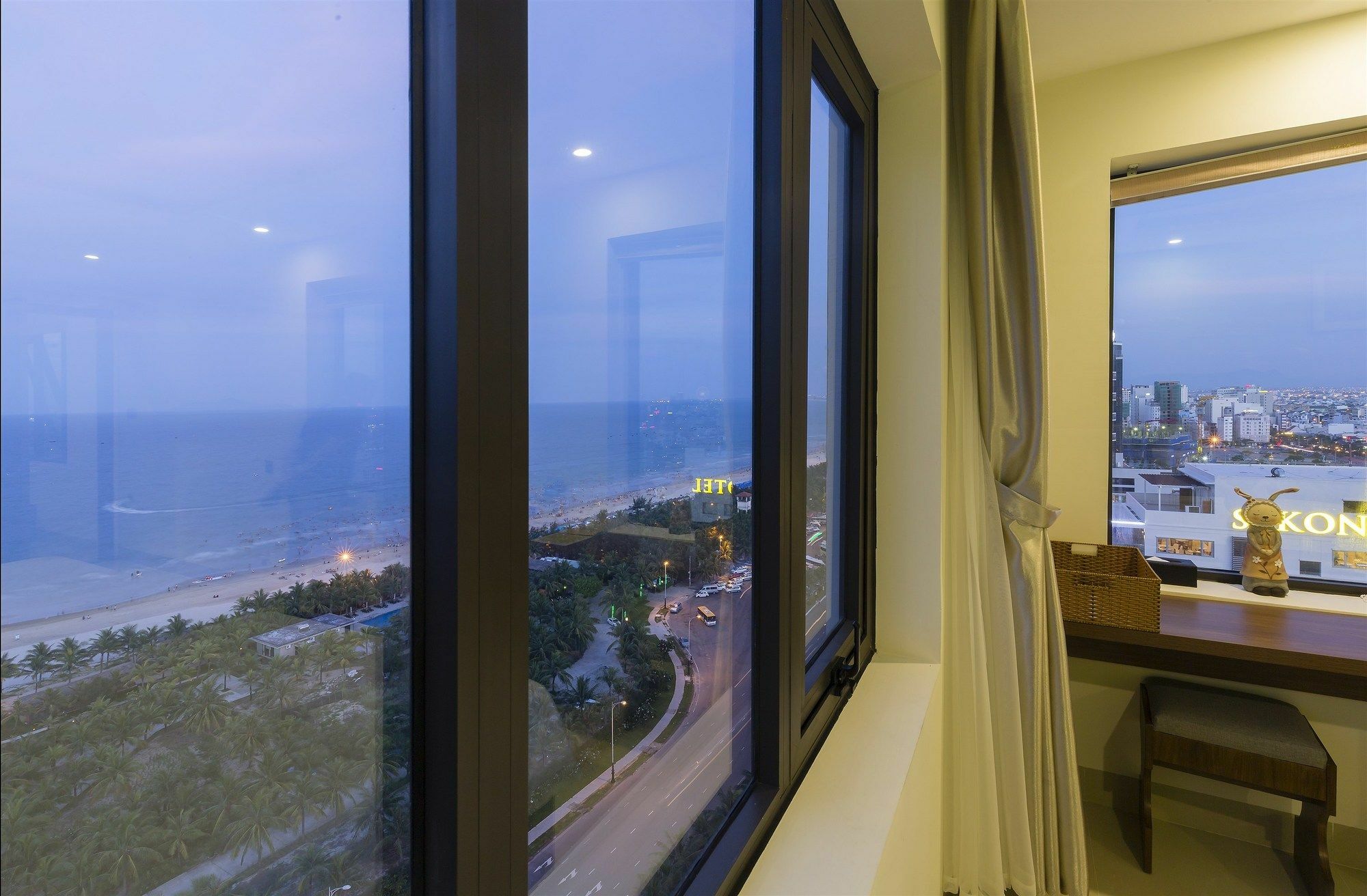 7 Seven Sea Hotel Da Nang Exterior photo